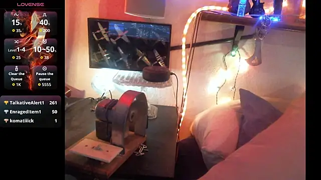 Pussyeat2please live