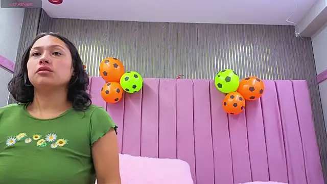 Sofia-Horny- live