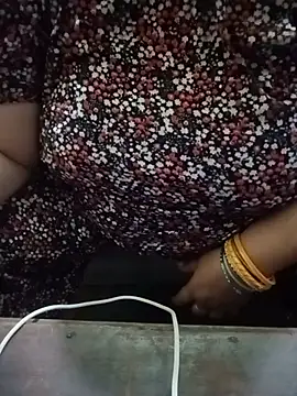 Simran_008 live