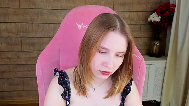LiliLinn live