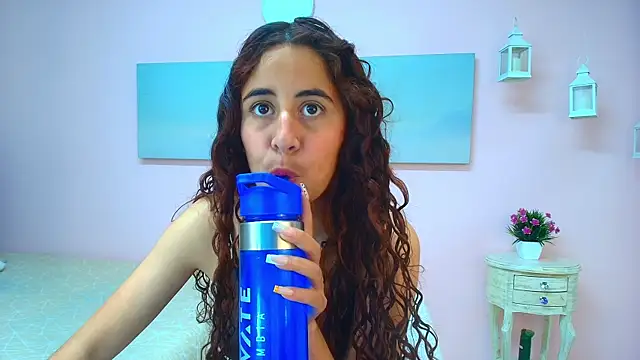 scarlett_clyde live