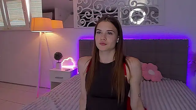 LuisaClover live