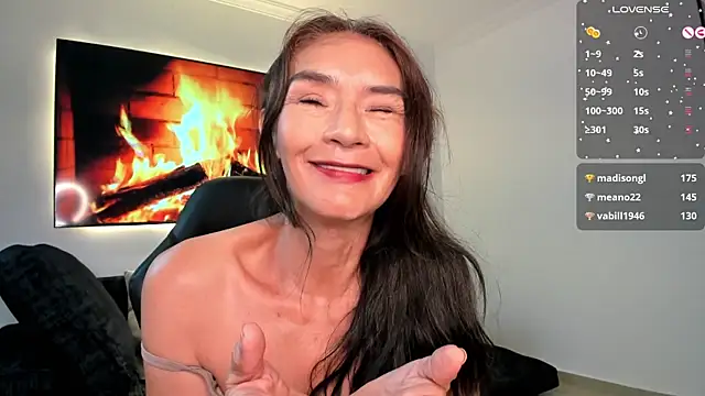 Emma_Mendozaa live