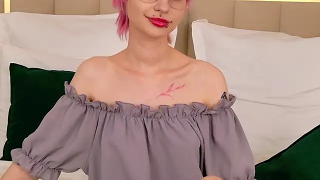 LauraDiazz live