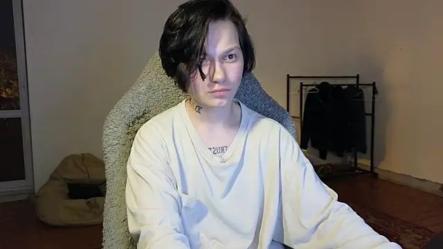 esajukyy live