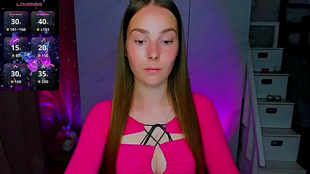 Maddy_Wood_ live
