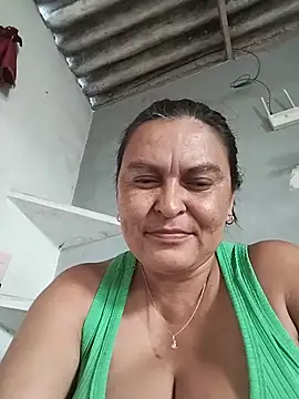 Horny-Mommy-Dirty live