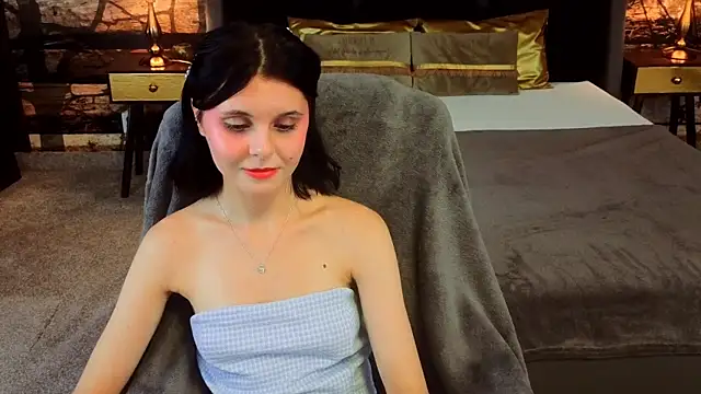 Milena_Lynn live