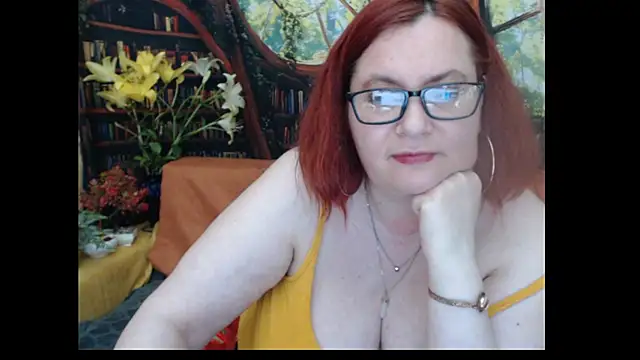 PlayfullMature live