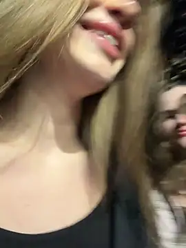LeilaFloraX live