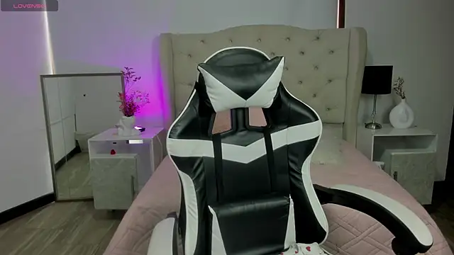 JadeBellee live