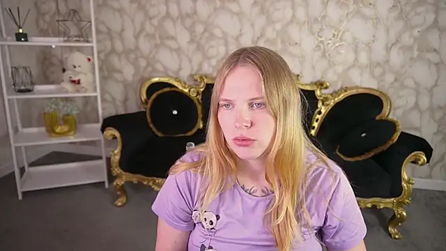 NikkyReyyy live