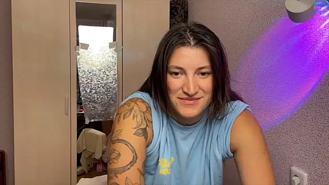 Katrin__kiss live