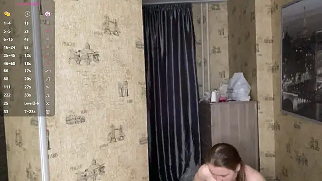 LongChillGerl live