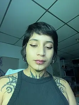 _Apola_77 live