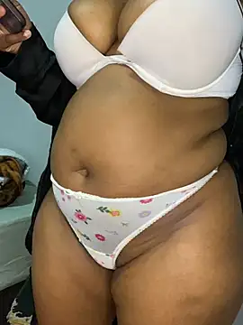 Thickmisspearl23 live