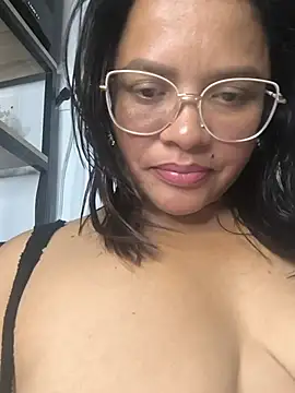 Lia_Roes live