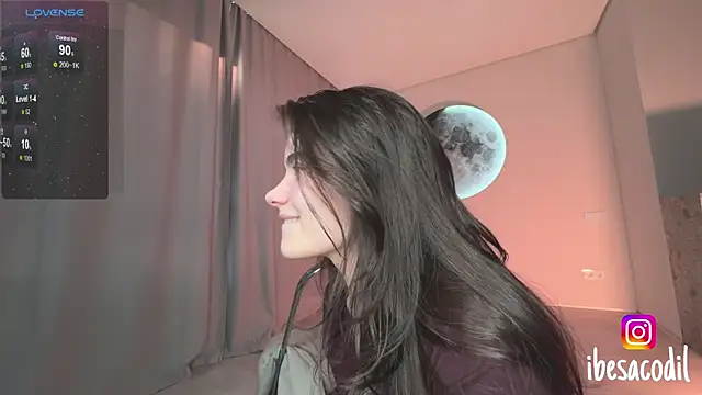 adriana_allien profile