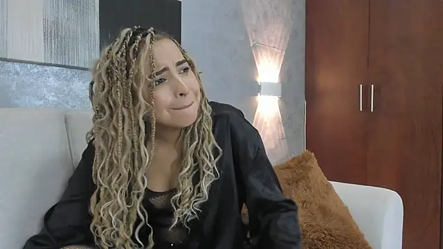 Lucia_jane live