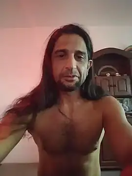 Nightcrawlers live