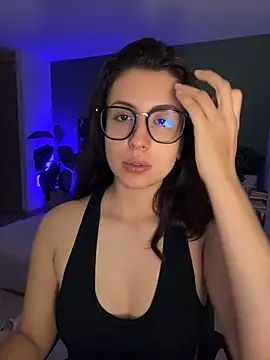 EmaSaenz live