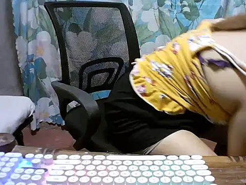 Radiant_smile live