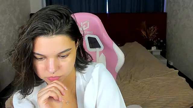 Jasmine_Burke live