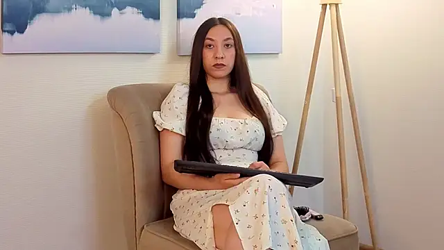 JinnyMenzella live