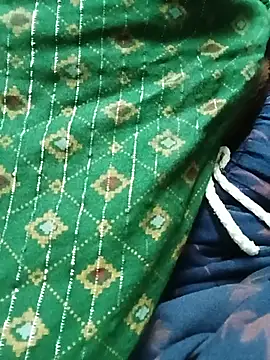 Anushasharma89 live