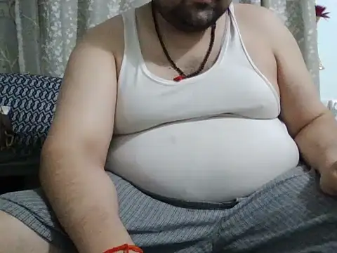 Aryan_Milf_Lover live