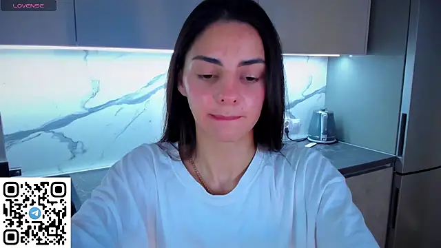 EmiliaZen live