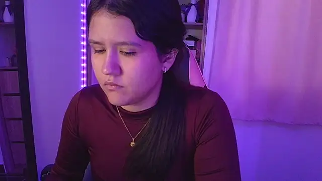 Oliviawatson1 live