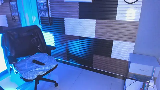 Malia_Merith live