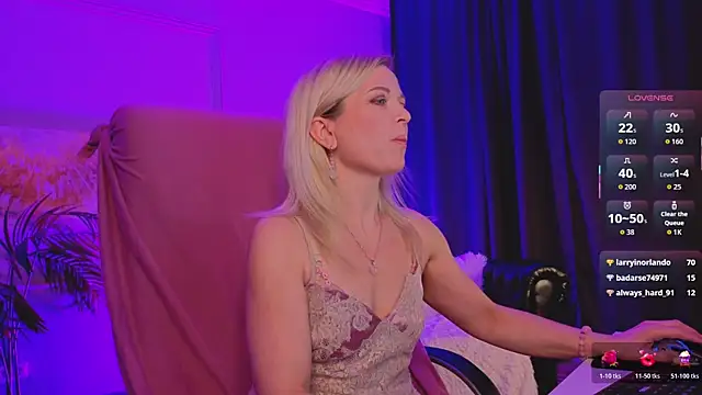 Gloria_Lovely live