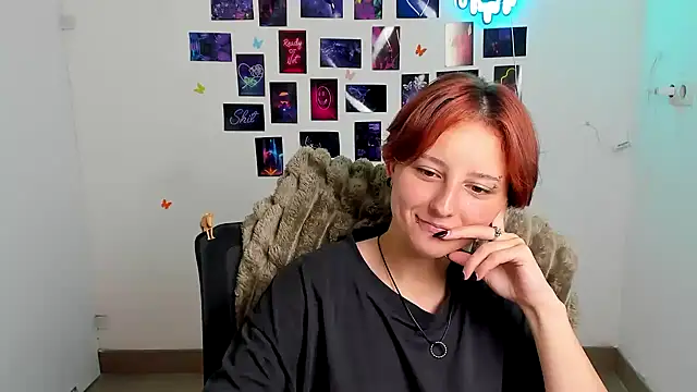 Dilara_Kiss_ live