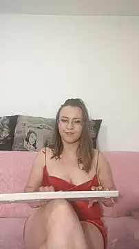 AriaEaston live