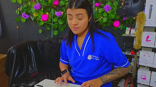 Sweett_Mollyy live