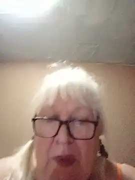 Alexia64231 live