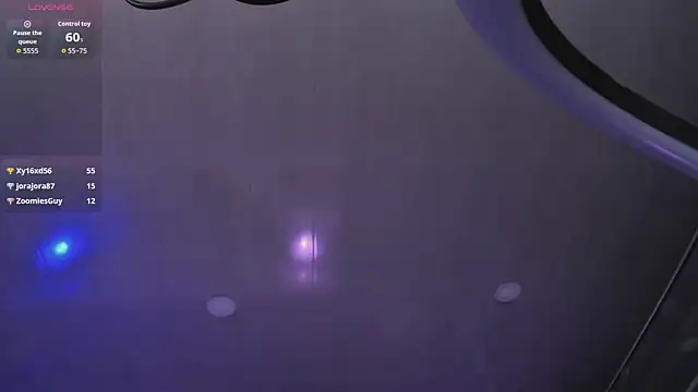 angelina_hilton live