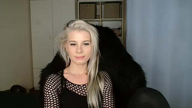 KristineGlow live
