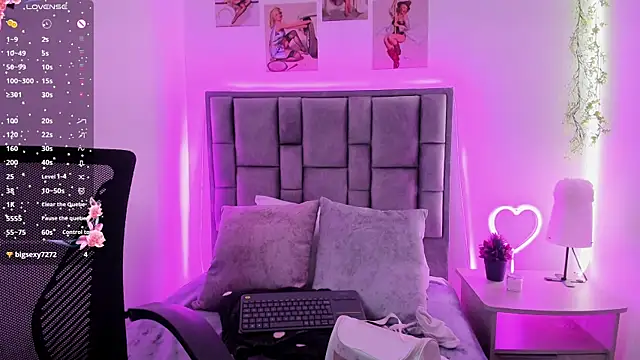 Dana_grey_ live