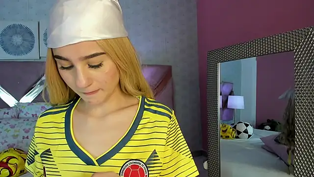 ChloeLaurentt live