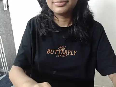 Sizzling_Ruhii_ live
