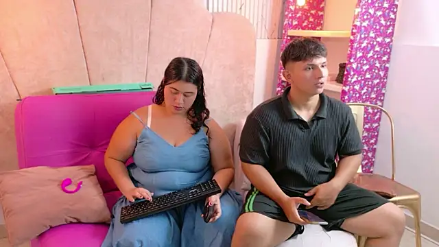 ParejaCurvy20 live
