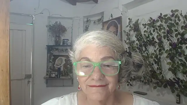 FunnyGrandma live