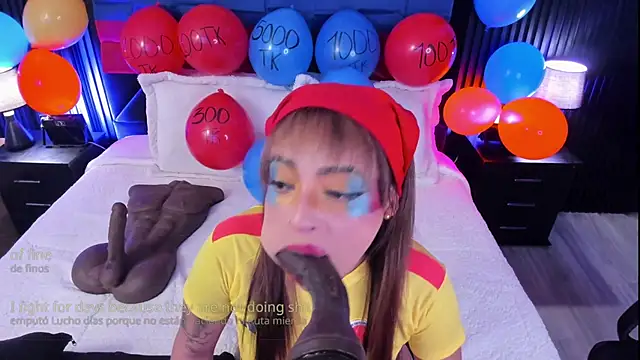 MiiaaMoonroee live