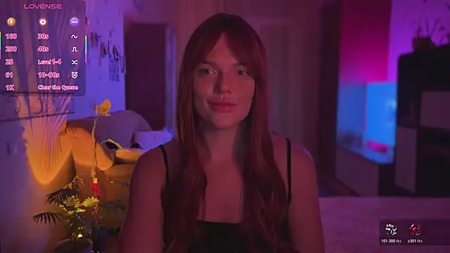 CherryRed_Girl live