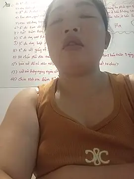Julie-xx live