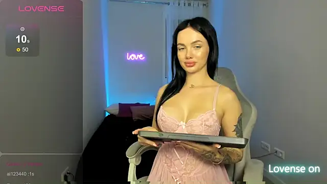 SelinaStorm live