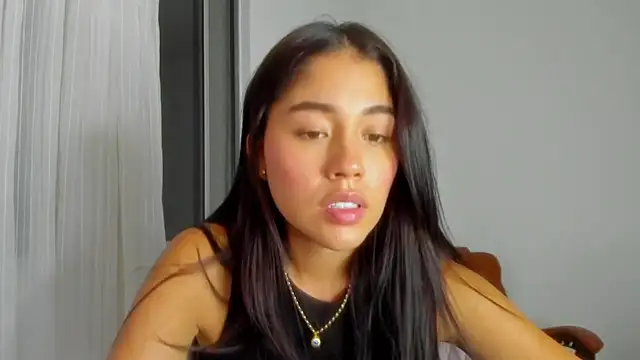 AriaMontgomery live